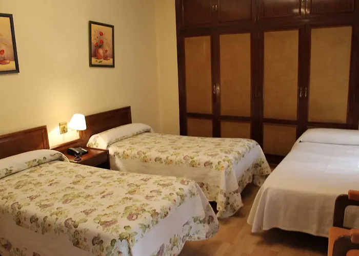 Residencia Gran Via Hotel *